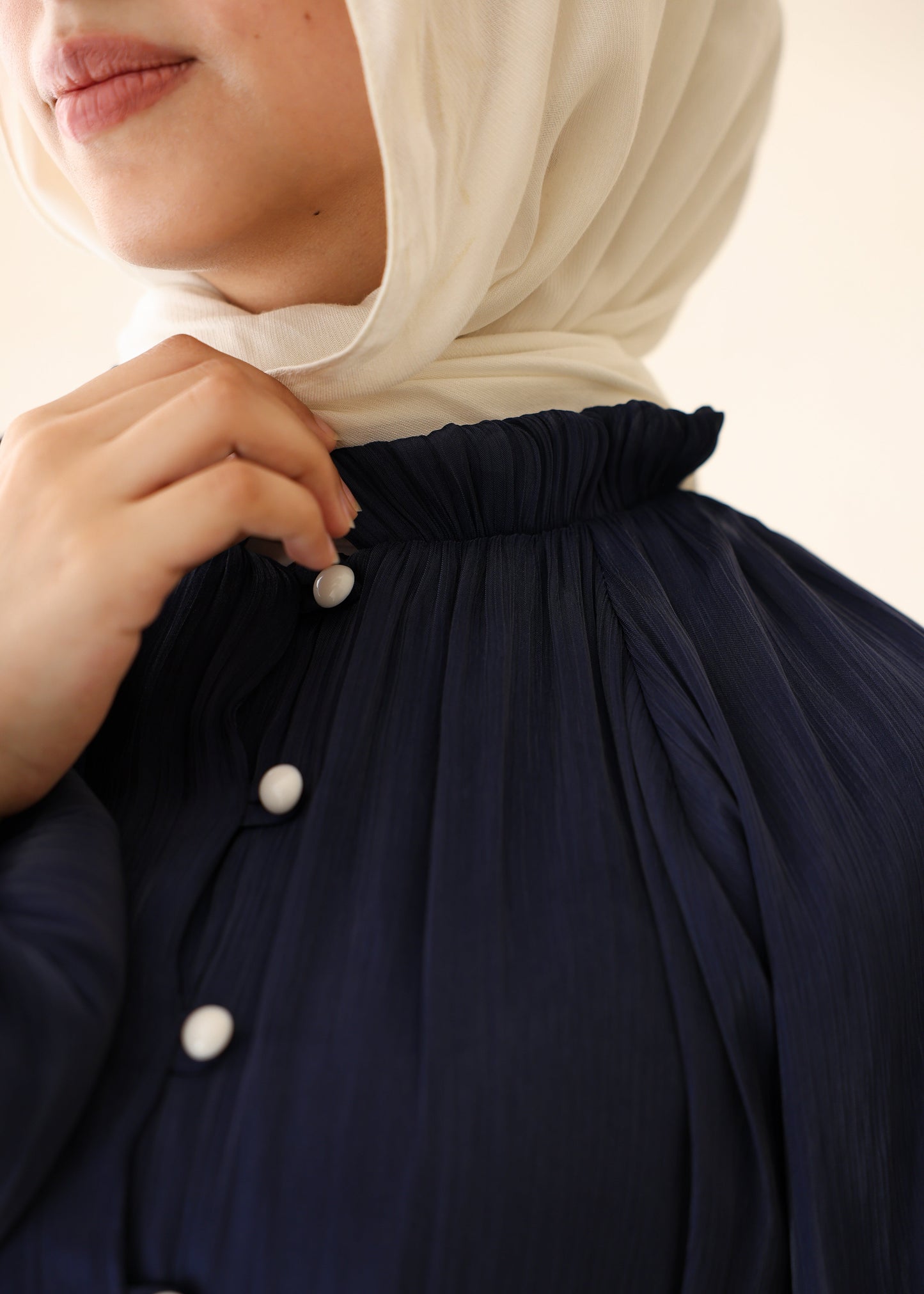 Halo Set In Navy Blue