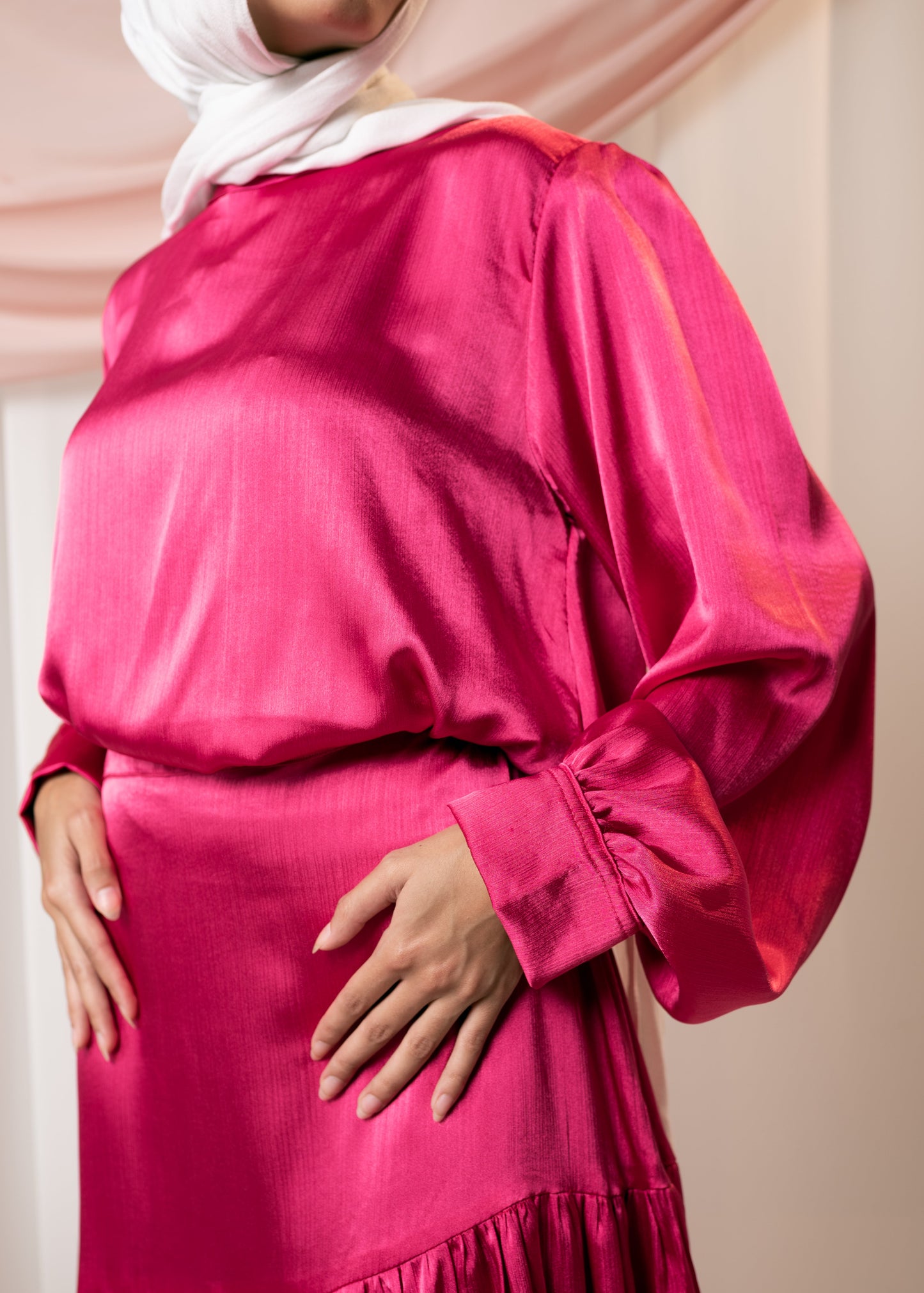 LAYAL Set In Hot Pink