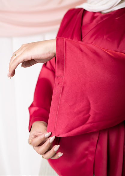THURAYA Blouse in Cherry Red