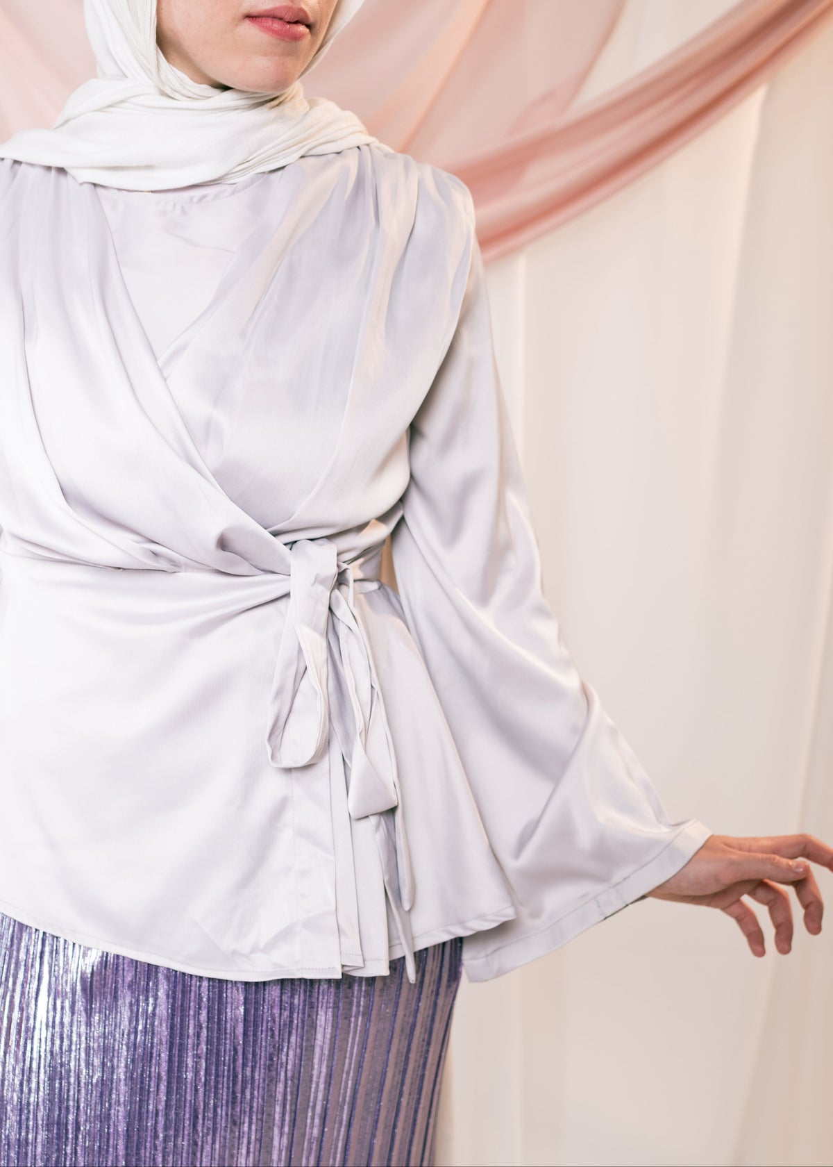 THURAYA Blouse In Silver Lilac